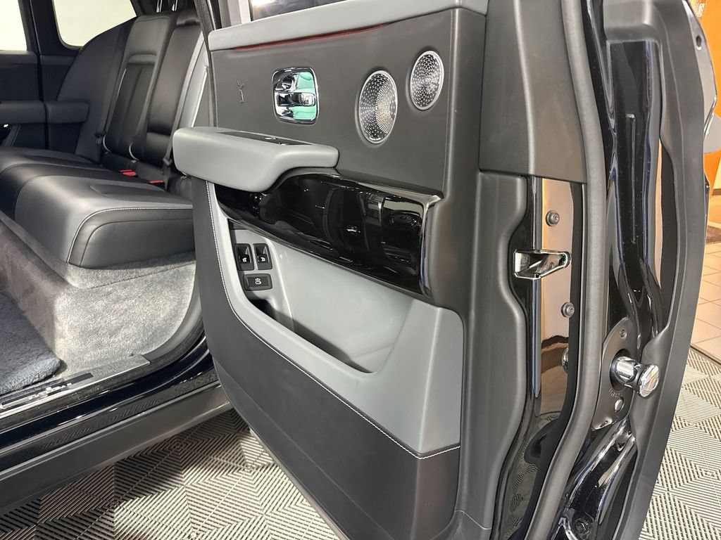 Used 2020 Rolls-Royce Cullinan AWD/4WD image 47