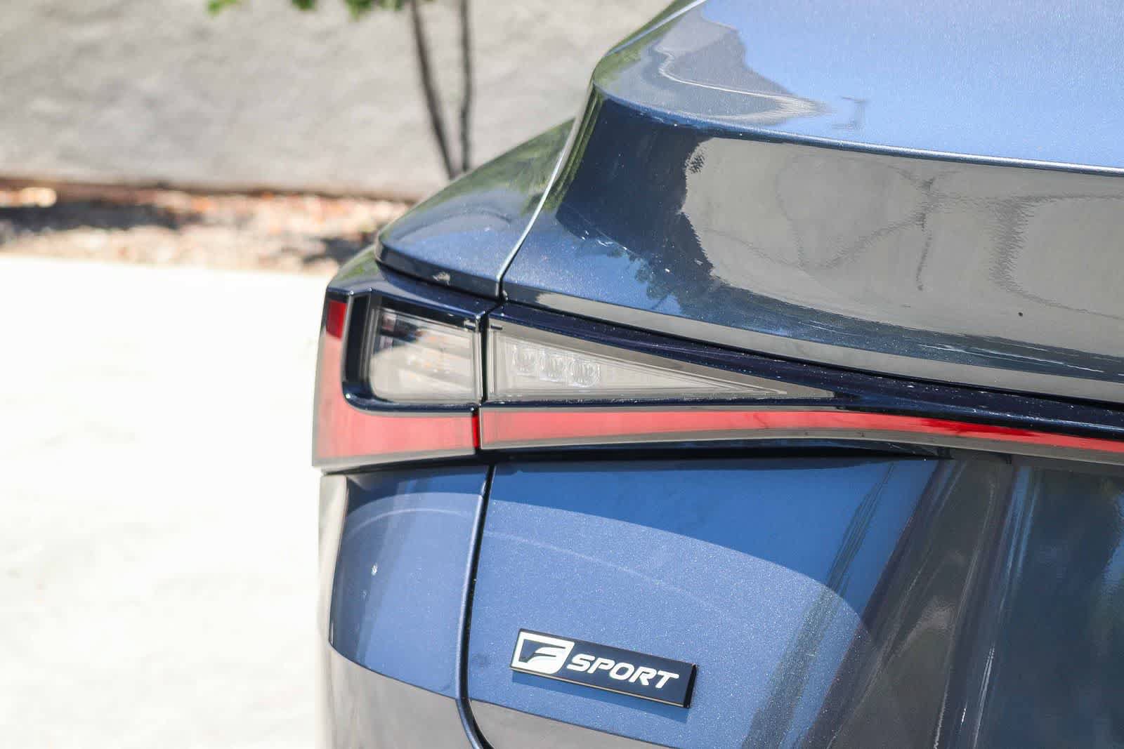 Used 2022 Lexus IS 300 RWD image 6
