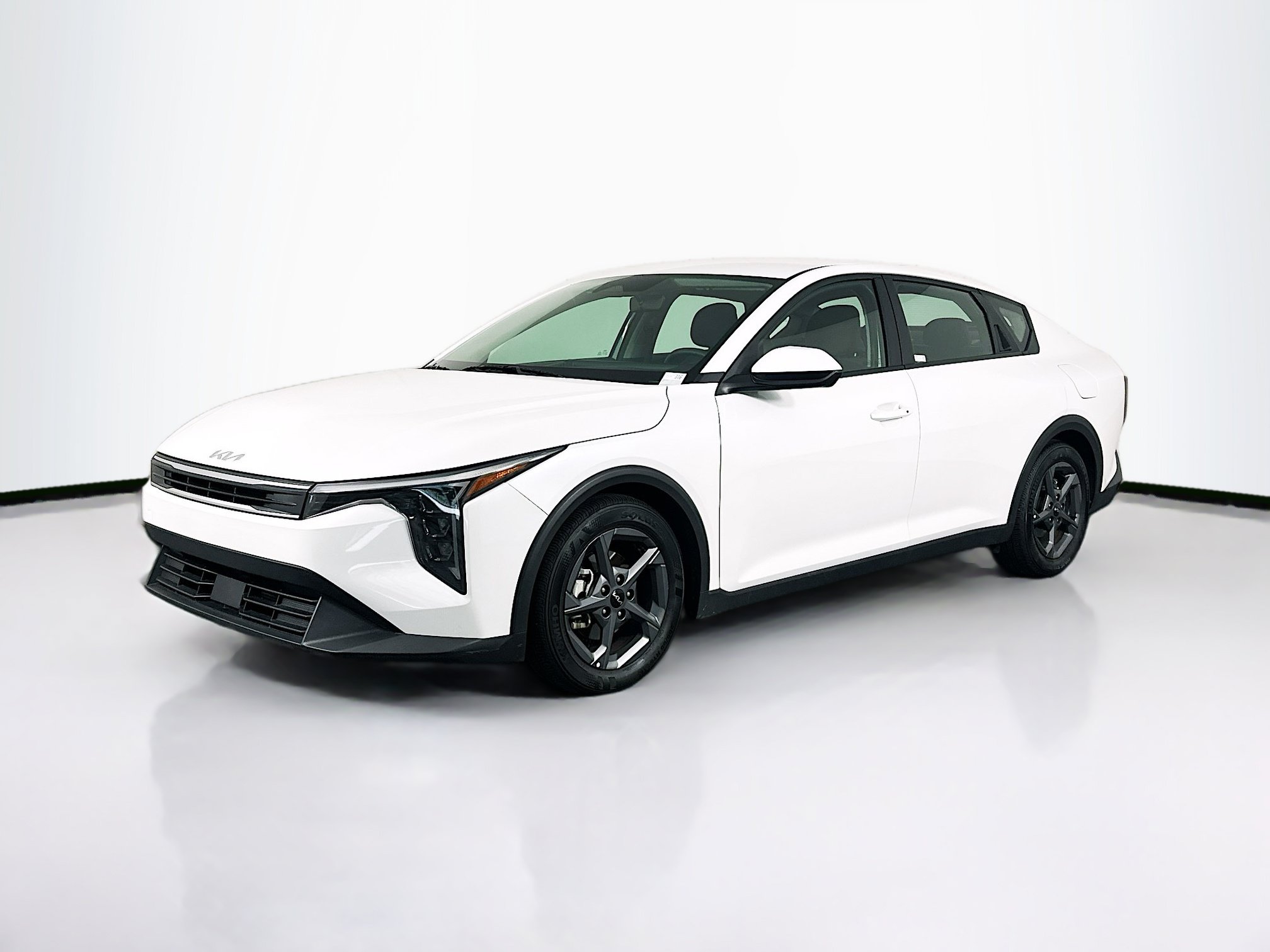 Used 2025 Kia K4 FWD image 3