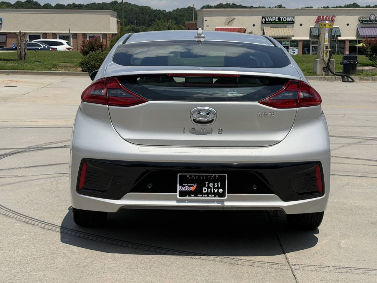 Used 2018 Hyundai Ioniq Limited w/ Limited Ultimate Package 03 FWD image 18