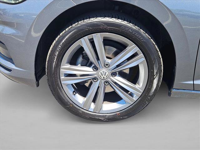 Used 2019 Volkswagen Jetta R-Line FWD image 28