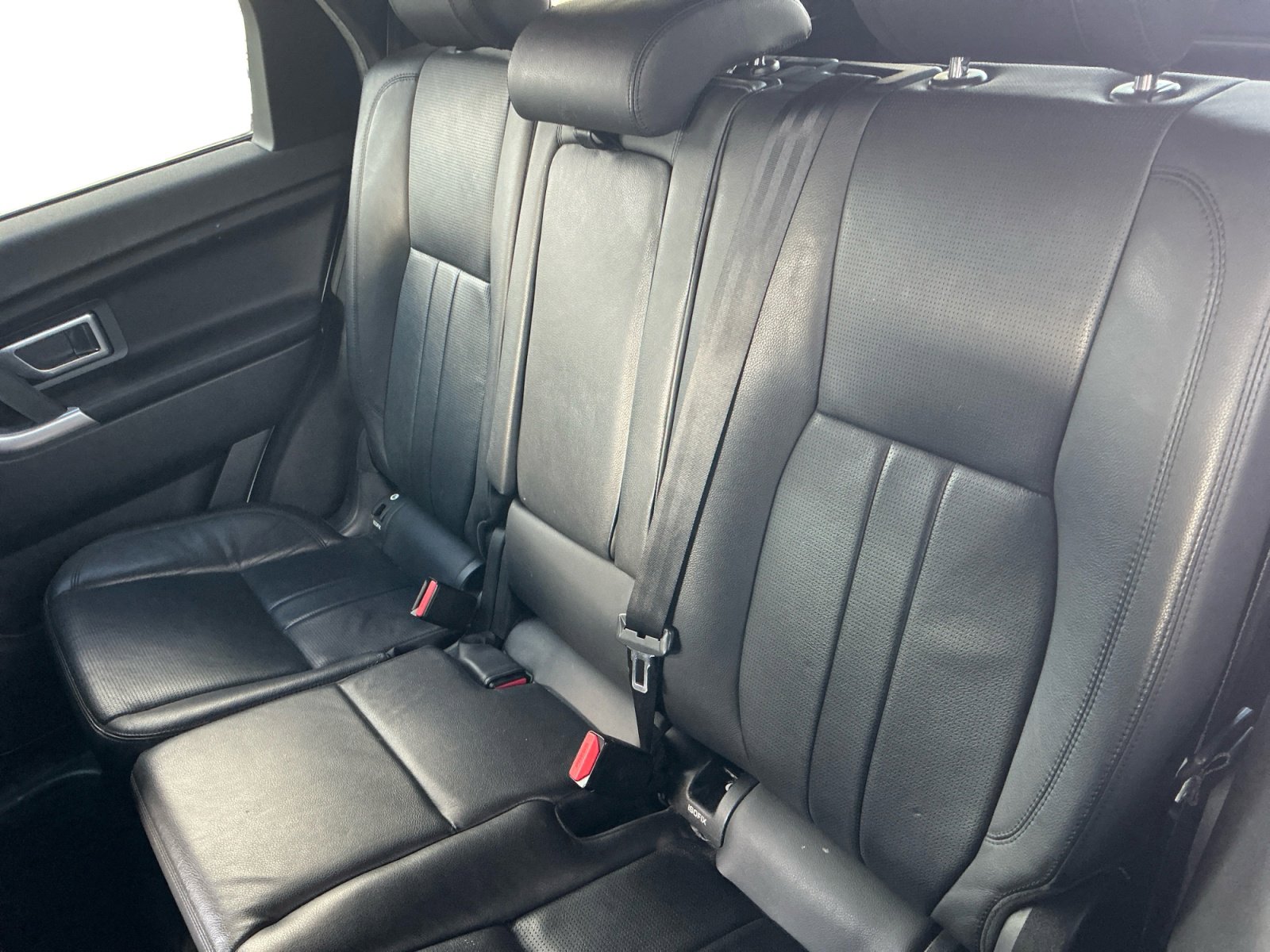 Used 2018 Land Rover Discovery Sport SE image 13