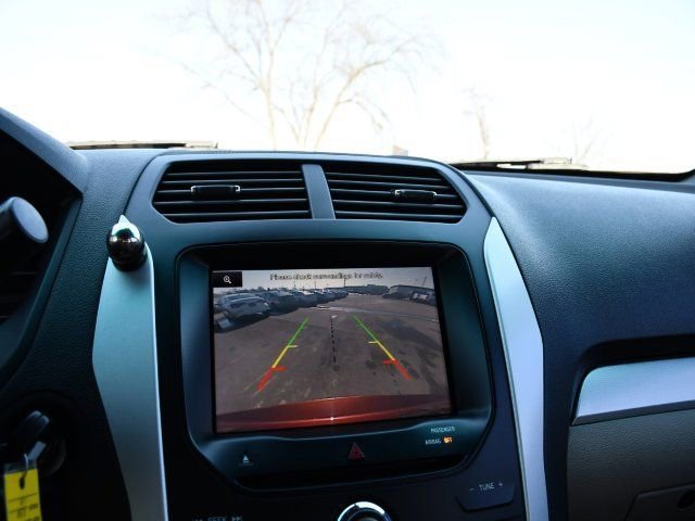 Used 2015 Ford Explorer XLT w/ Equipment Group 202B image 13