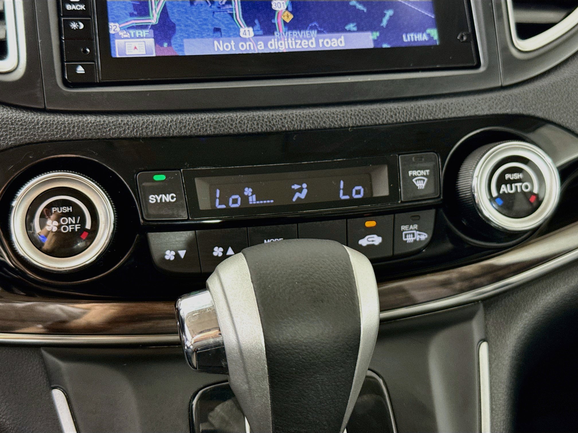 Used 2015 Honda CR-V Touring image 19
