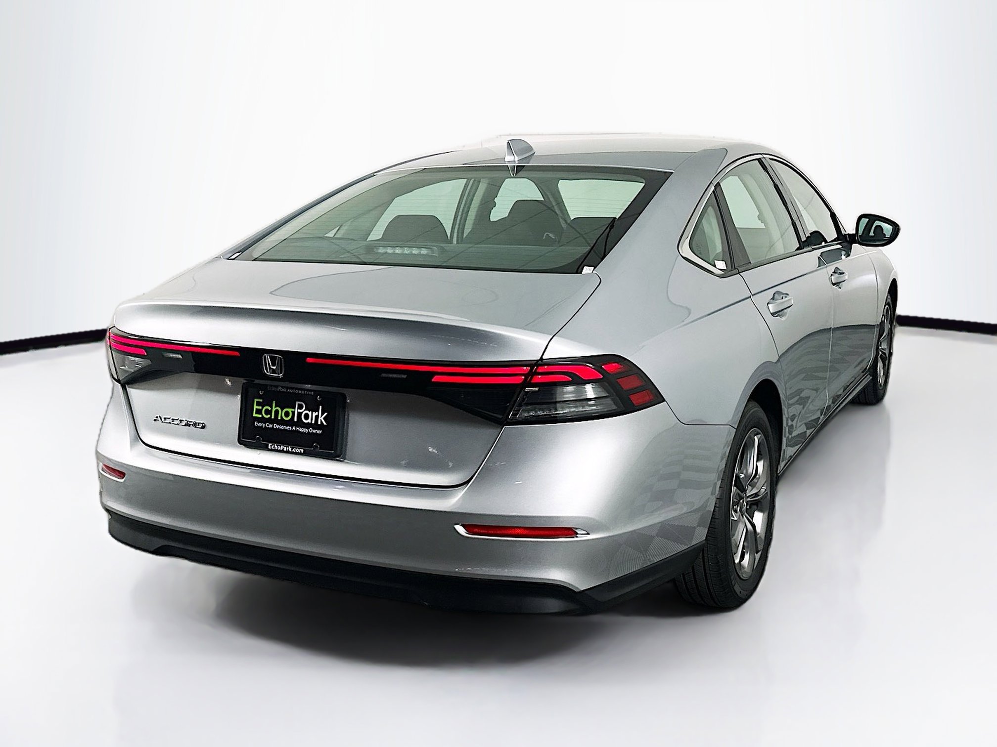 Used 2024 Honda Accord EX image 9
