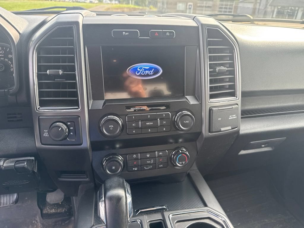 Used 2020 Ford F150 XLT w/ Equipment Group 302A Luxury AWD/4WD image 17