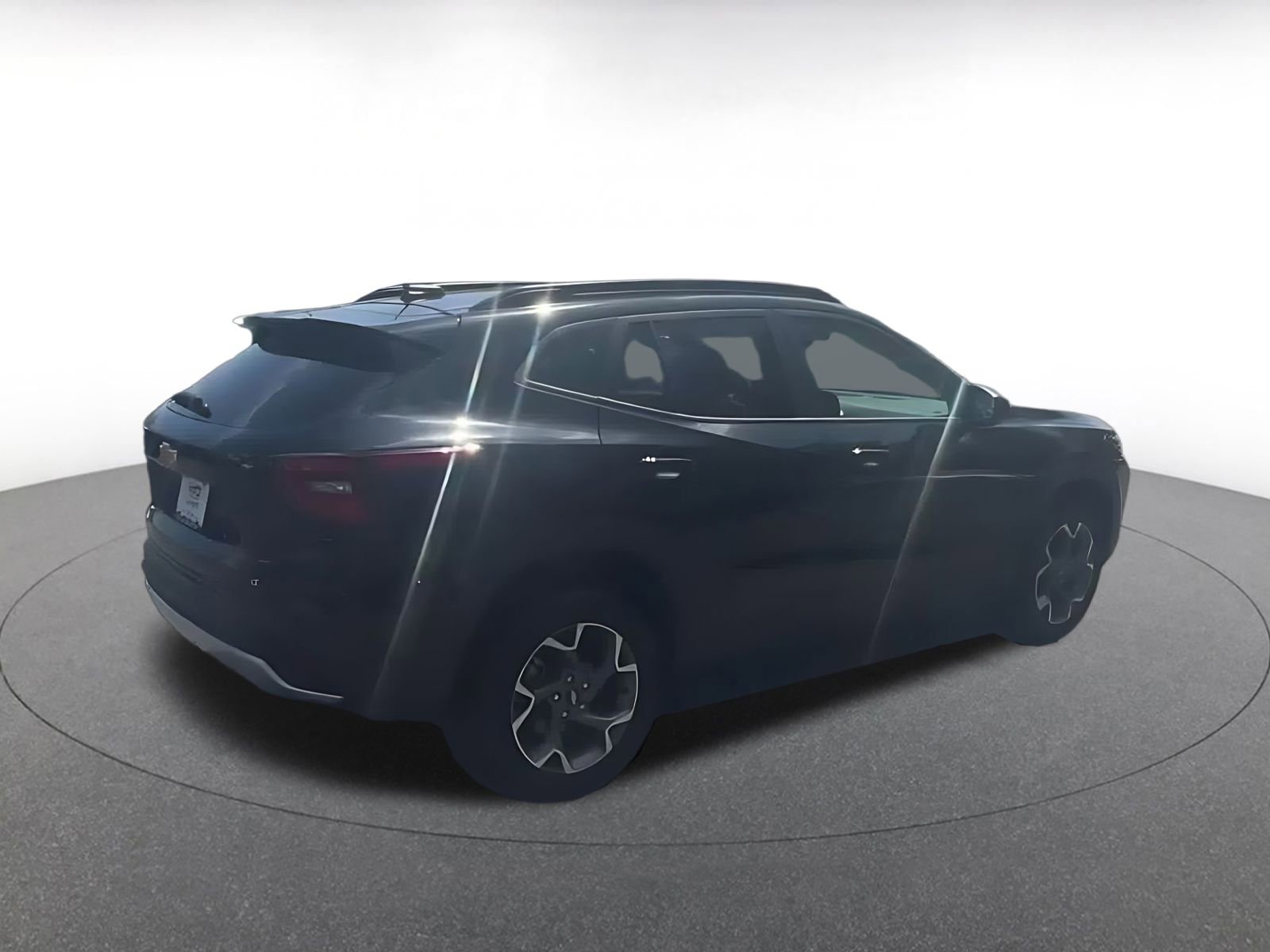 Used 2025 Chevrolet Trax LT FWD image 14