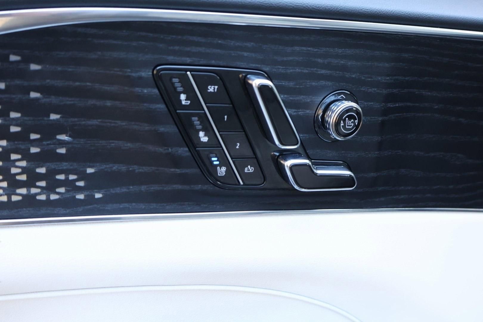 Certified 2023 Cadillac Lyriq 2WD image 9