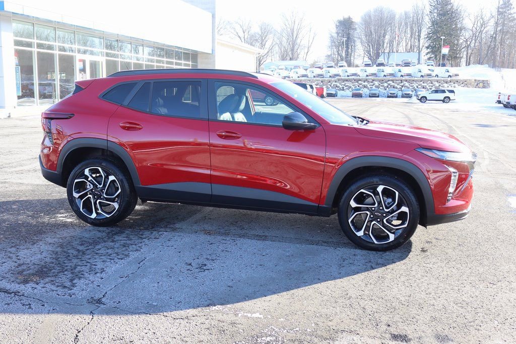 New 2026 Chevrolet Trax RS w/ Driver Confidence Package image 25