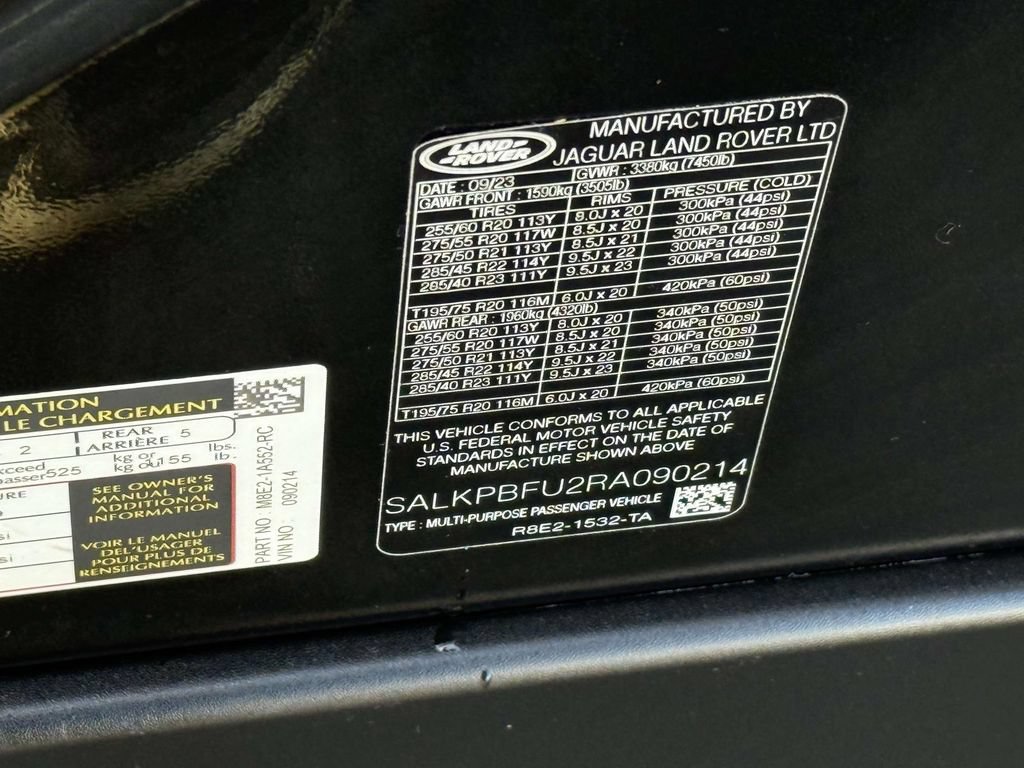 Used 2024 Land Rover Range Rover Long Wheelbase SE AWD/4WD image 30