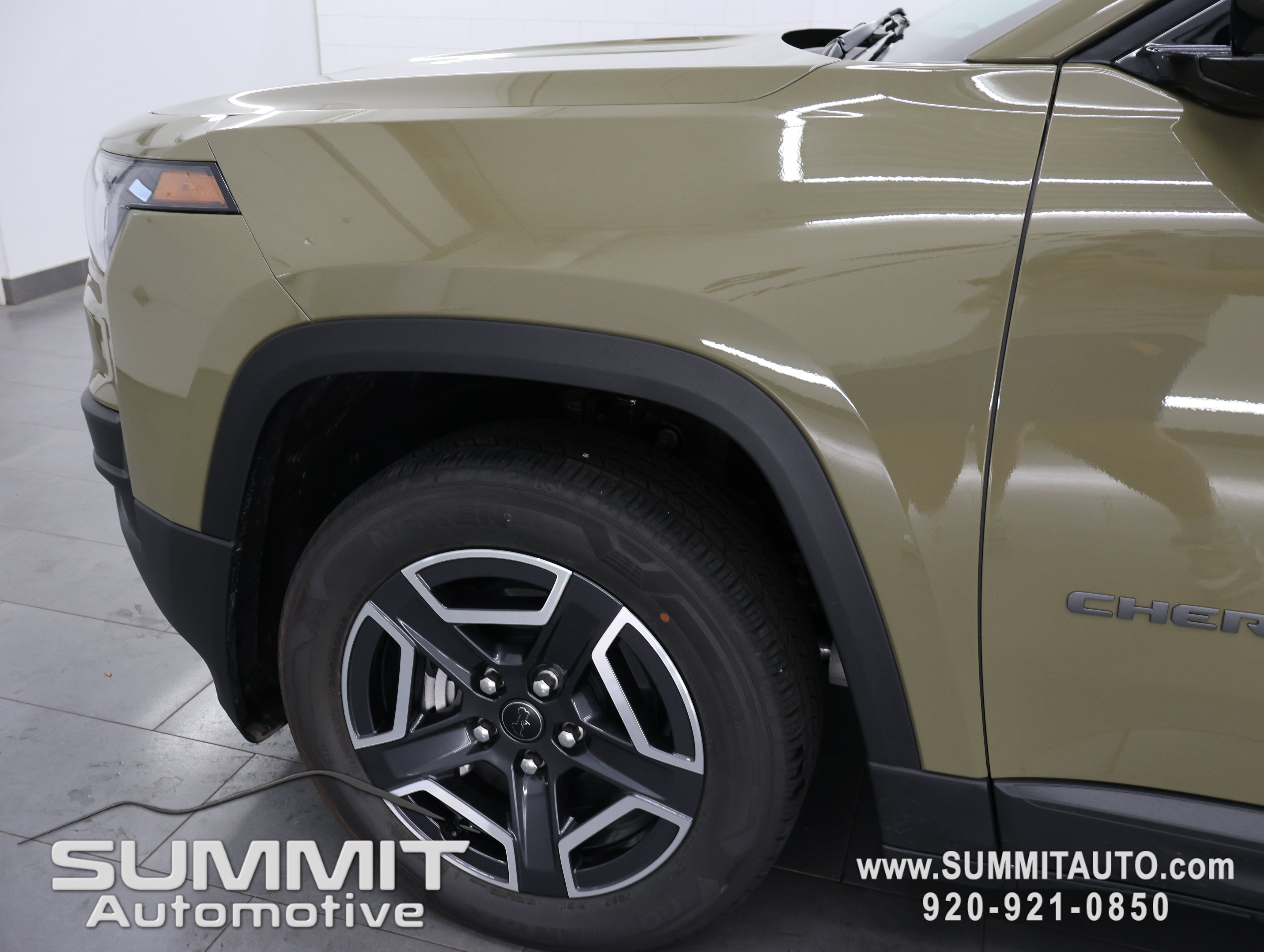New 2026 Jeep Cherokee Limited AWD/4WD image 35
