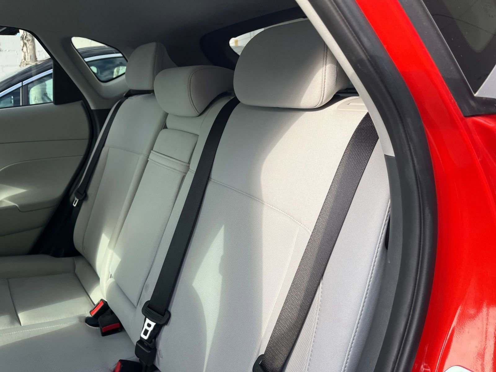 Used 2025 Hyundai Kona SEL image 37