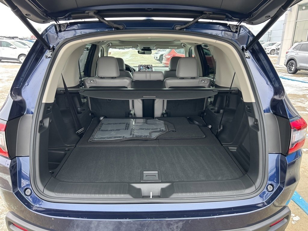 New 2025 Honda Pilot Touring image 12