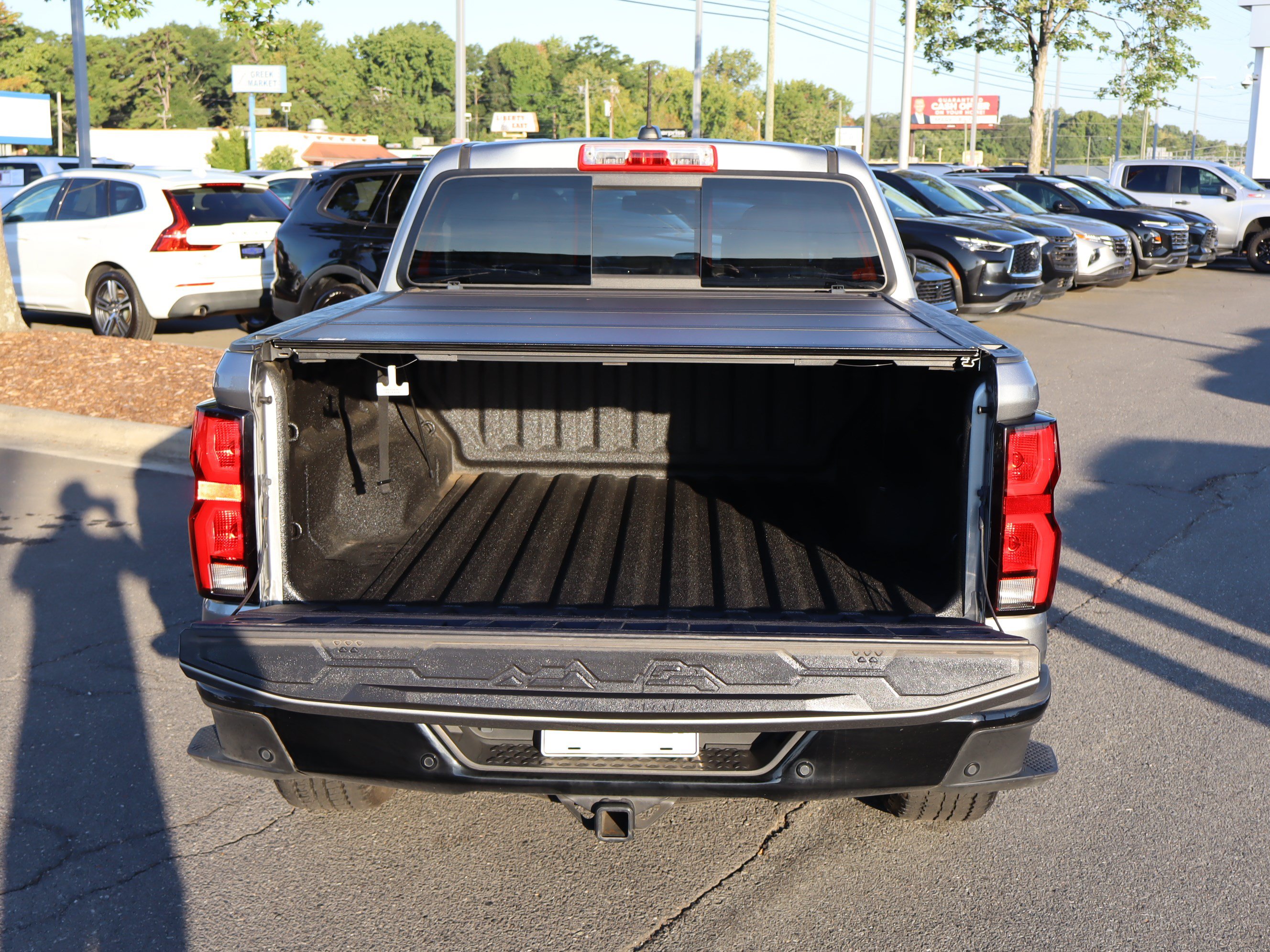 Used 2023 Chevrolet Colorado Z71 w/ Z71 Convenience Package 2 AWD/4WD image 12