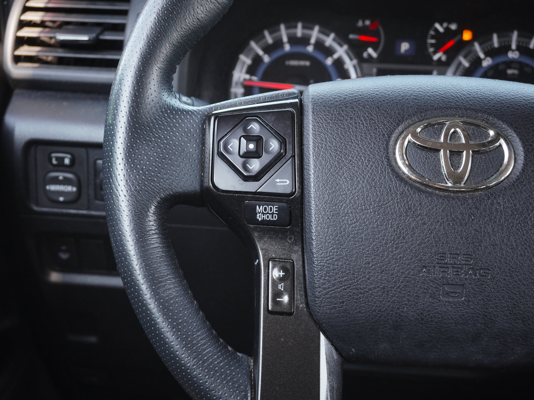 Used 2019 Toyota 4Runner TRD Off-Road AWD/4WD image 19