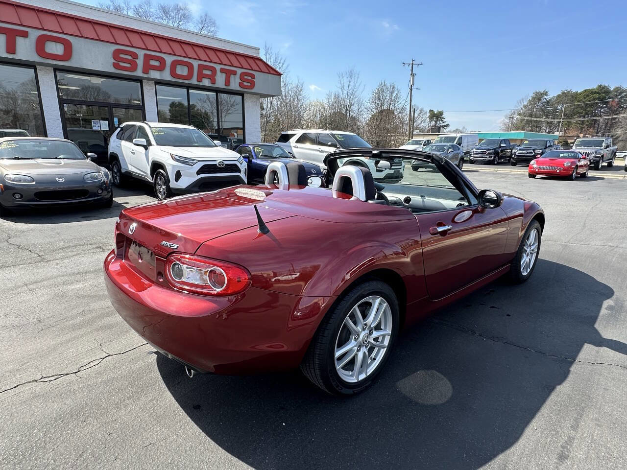 Used 2009 MAZDA MX-5 Miata Sport image 10
