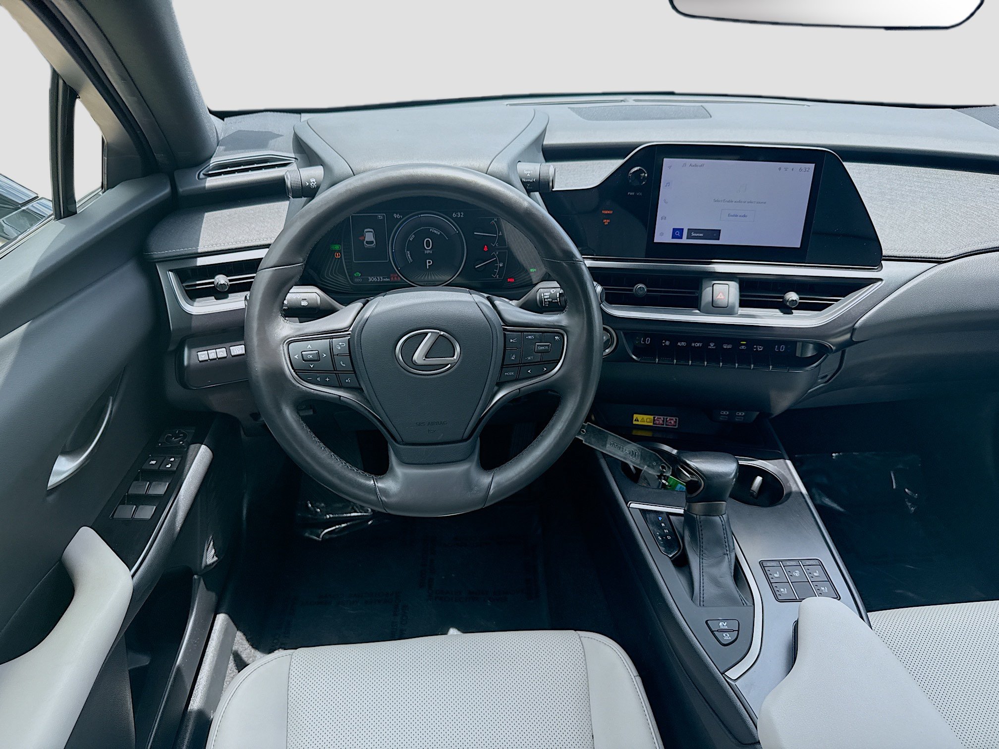 Used 2023 Lexus UX 250h FWD w/ Accessory Package (Z1) image 20