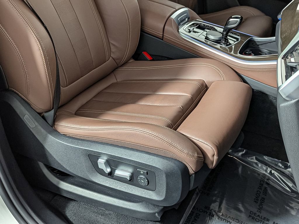 Certified 2022 BMW X5 xDrive45e w/ Parking Assistance Package image 37