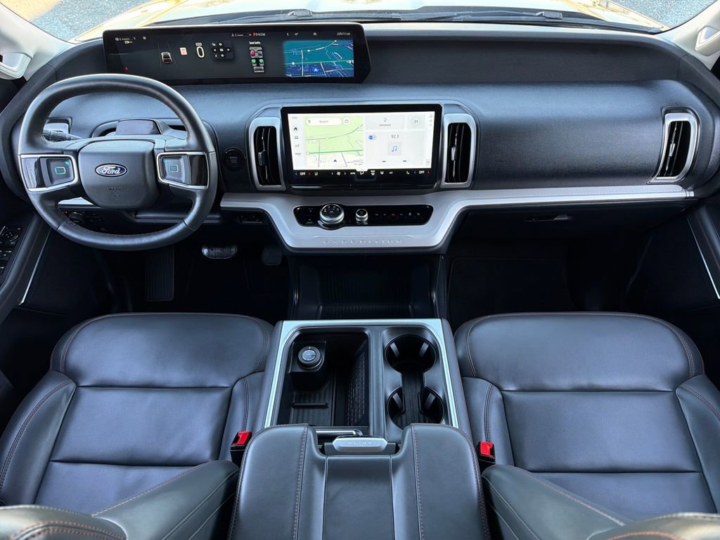 Used 2025 Ford Expedition Active image 23
