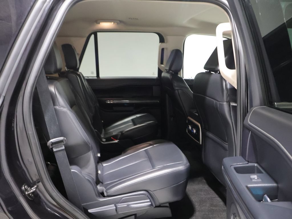 Used 2023 Ford Expedition XLT AWD/4WD image 20