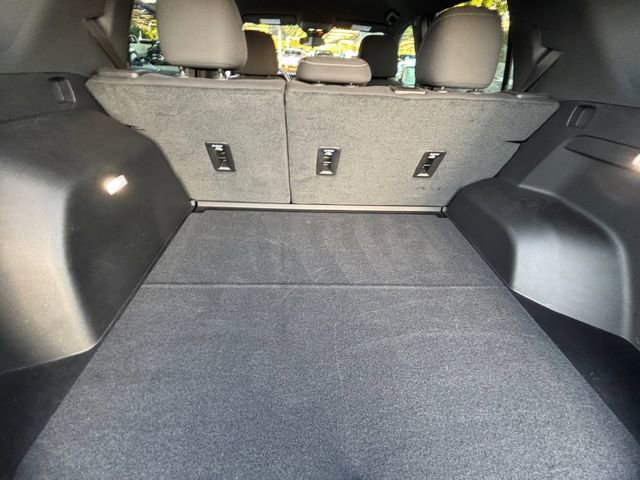 Used 2025 GMC Terrain Elevation w/ Black Edition AWD/4WD image 33