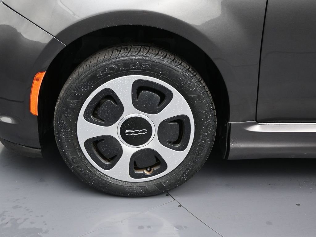 Used 2018 FIAT 500 e image 9