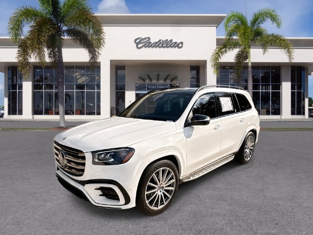 Used 2024 Mercedes-Benz GLS 450 4MATIC image 1