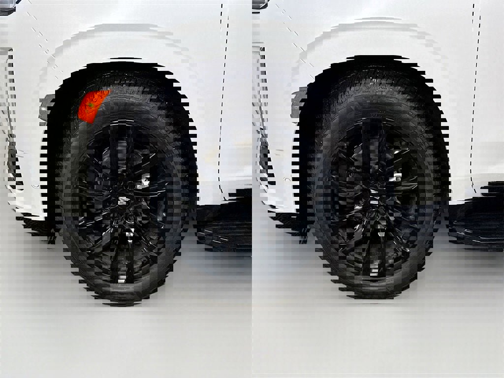 Used 2021 Cadillac Escalade Sport Platinum w/ LPO, ONYX Package image 27