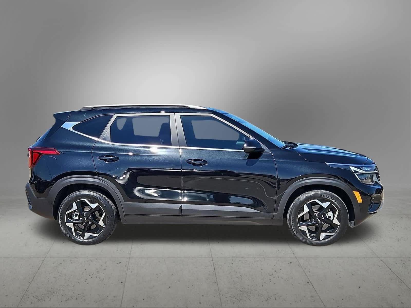 Certified 2024 Kia Seltos EX AWD/4WD image 7