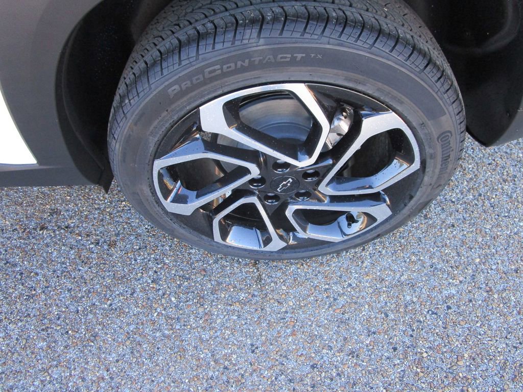 New 2026 Chevrolet Trax RS w/ Sunroof Package image 9