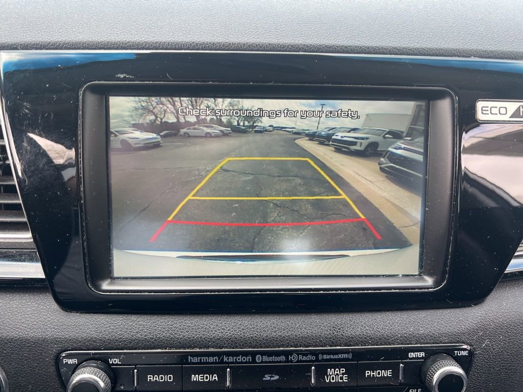 Used 2017 Kia Niro EX FWD image 32