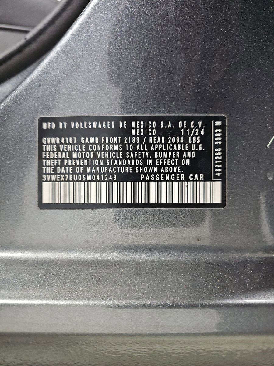 Used 2025 Volkswagen Jetta SE image 14