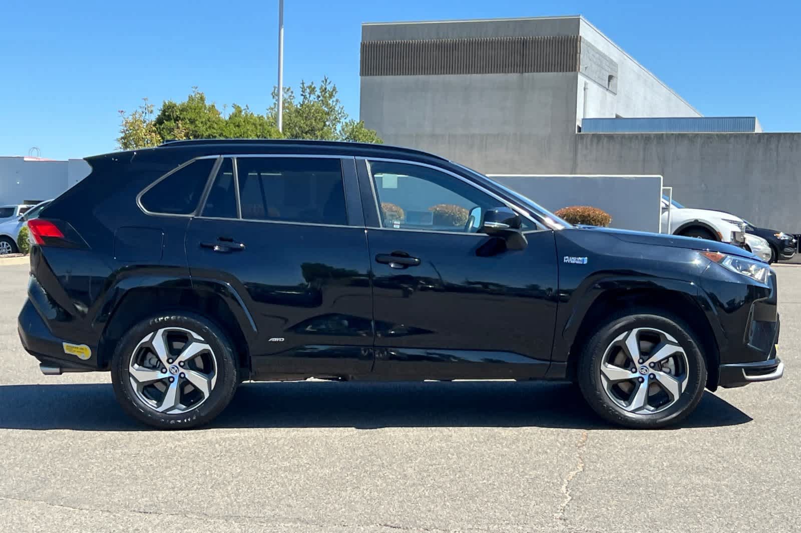 Used 2021 Toyota RAV4 SE AWD/4WD image 6