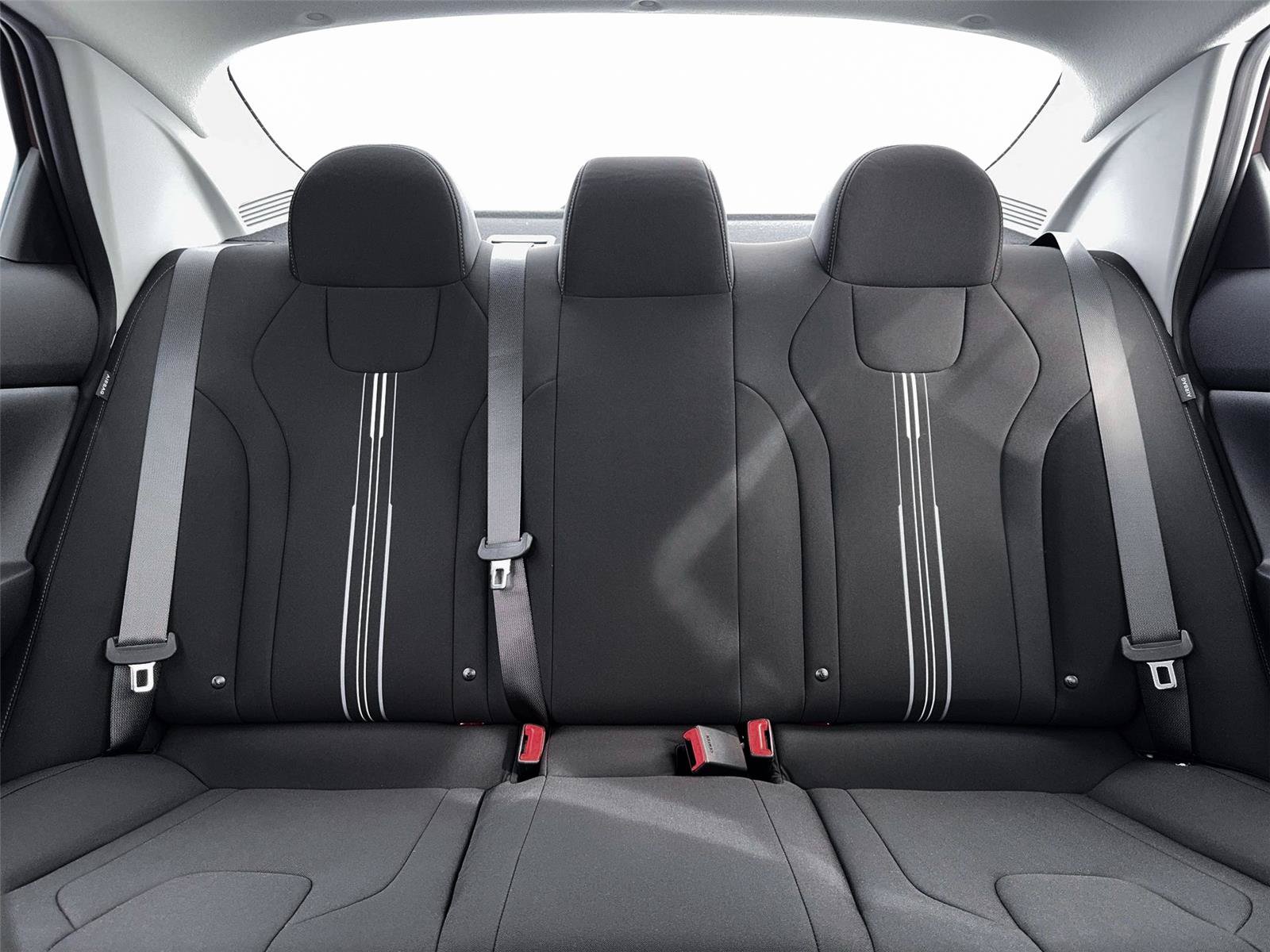 New 2026 Hyundai Elantra Hybrid FWD image 16