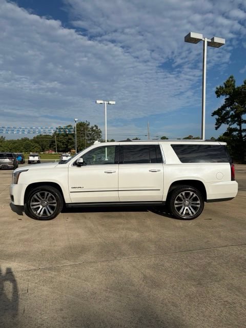Used 2020 GMC Yukon XL Denali w/ Open Road Package RWD image 2