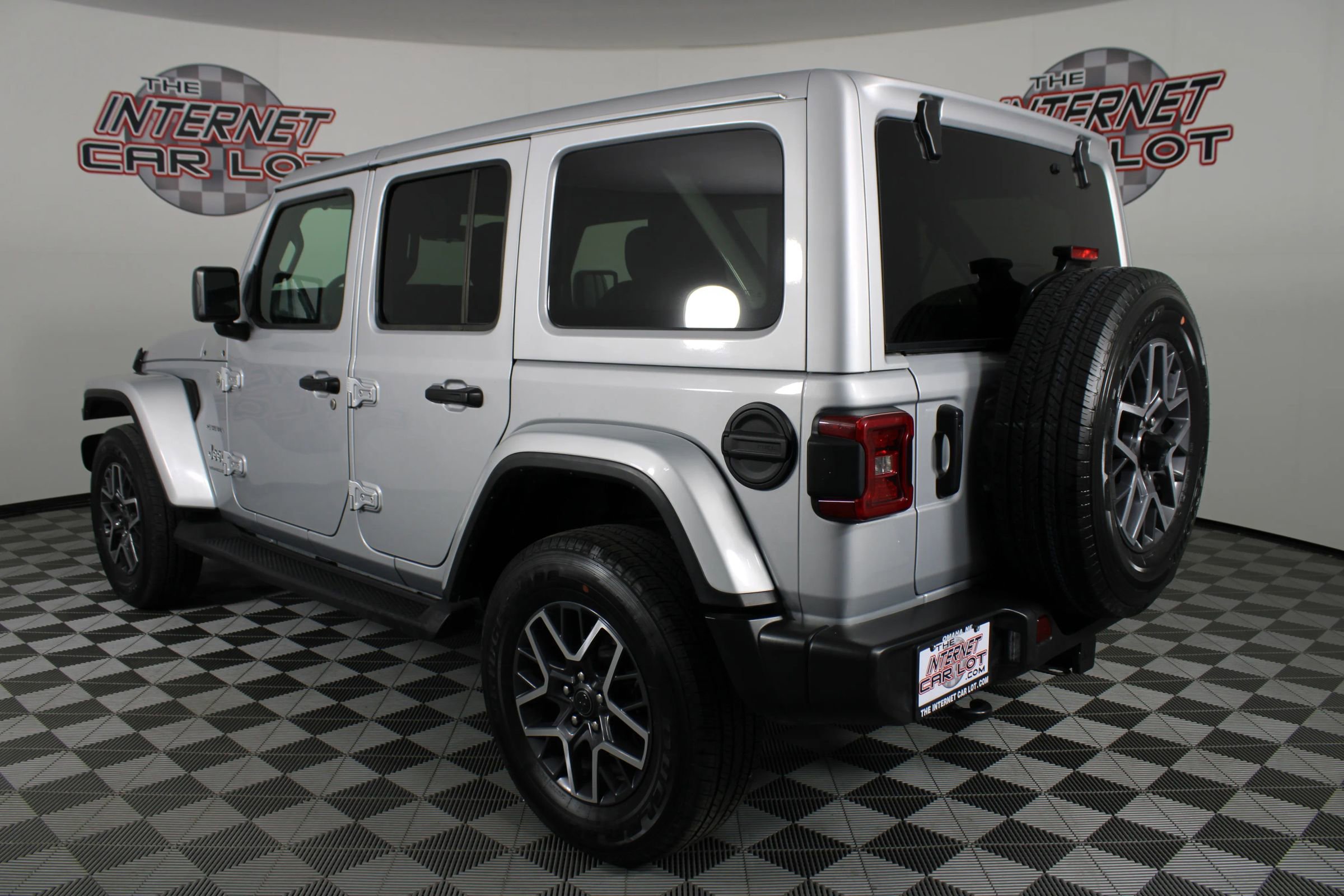 Used 2024 Jeep Wrangler Unlimited Sahara image 5