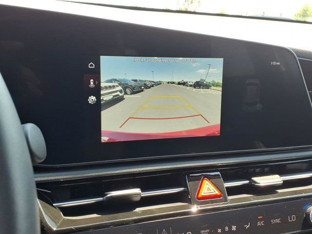 Used 2023 Kia Niro EX FWD image 13
