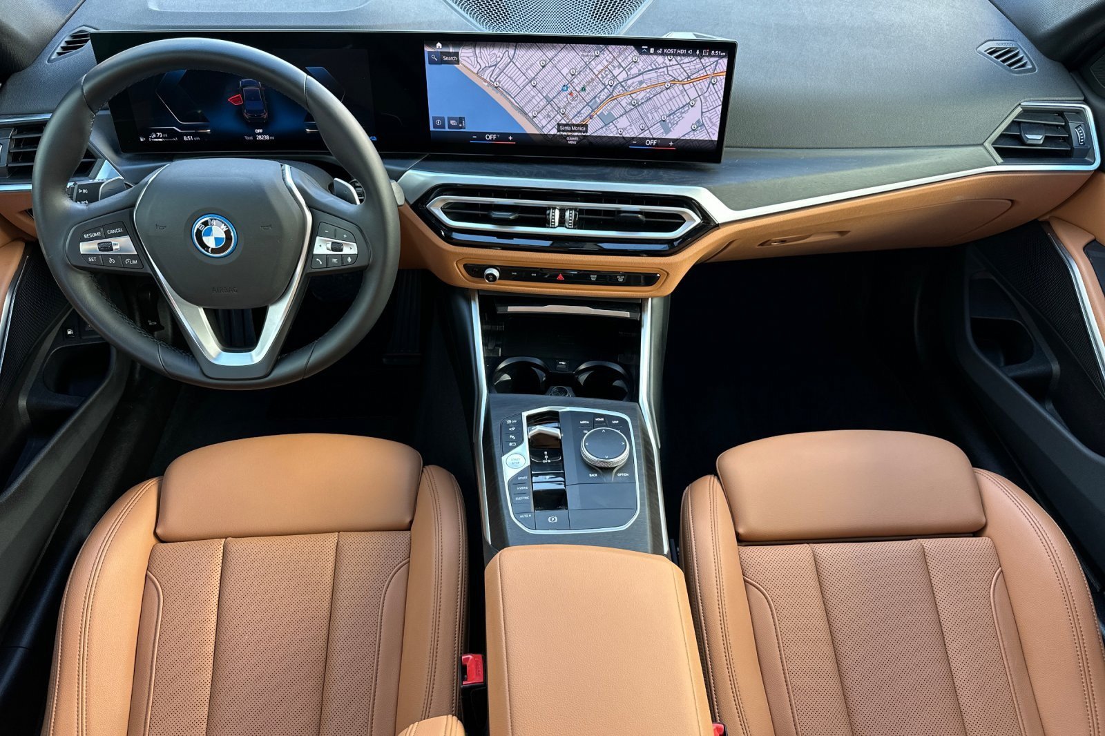 Used 2024 BMW 330e w/ Convenience Package RWD image 12