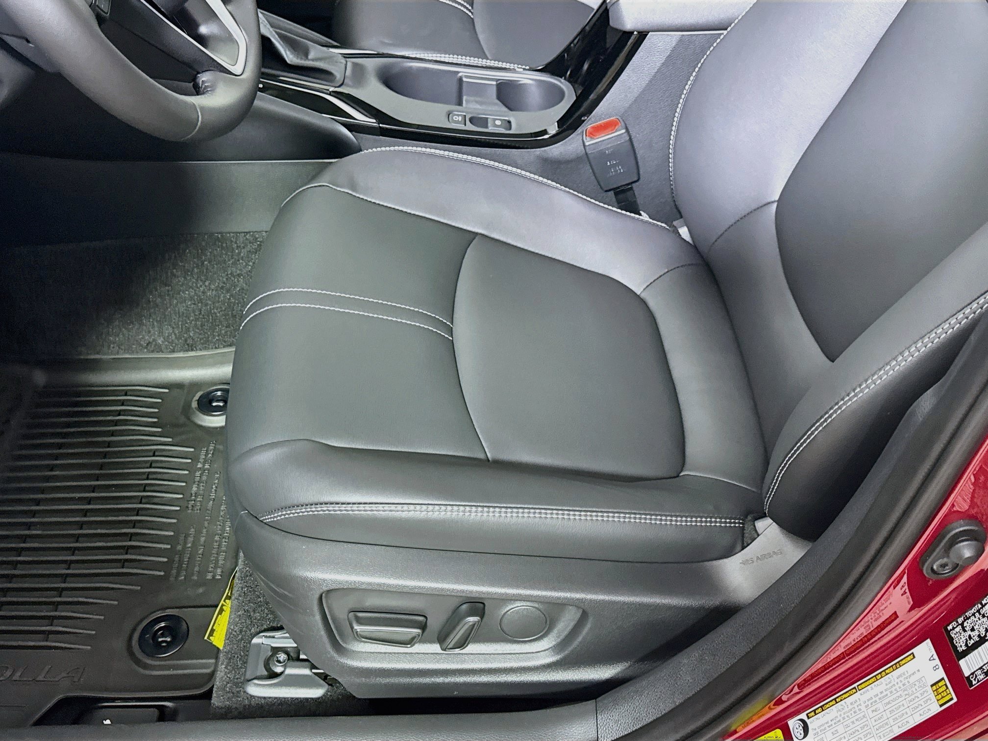 New 2026 Toyota Corolla XLE FWD image 18