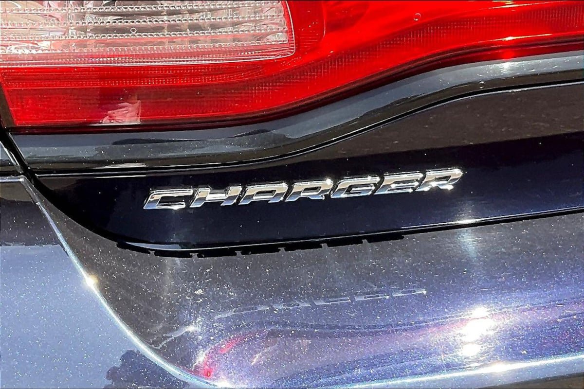 Used 2012 Dodge Charger SXT Plus RWD image 23
