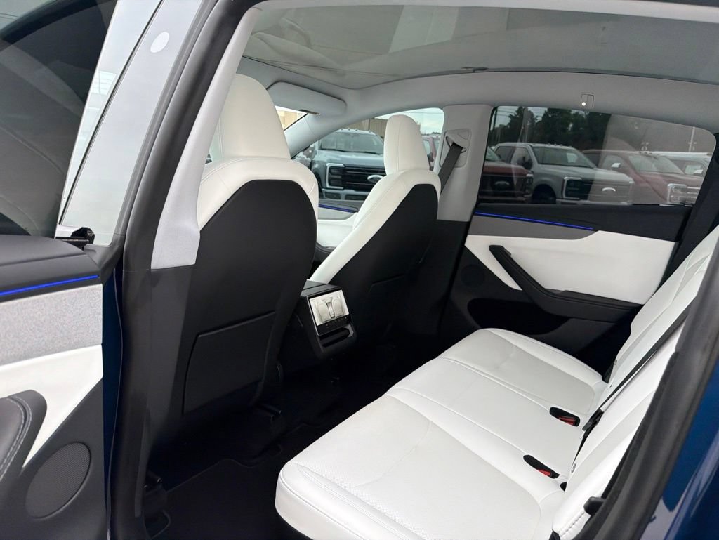 Used 2026 Tesla Model Y Long Range RWD image 15