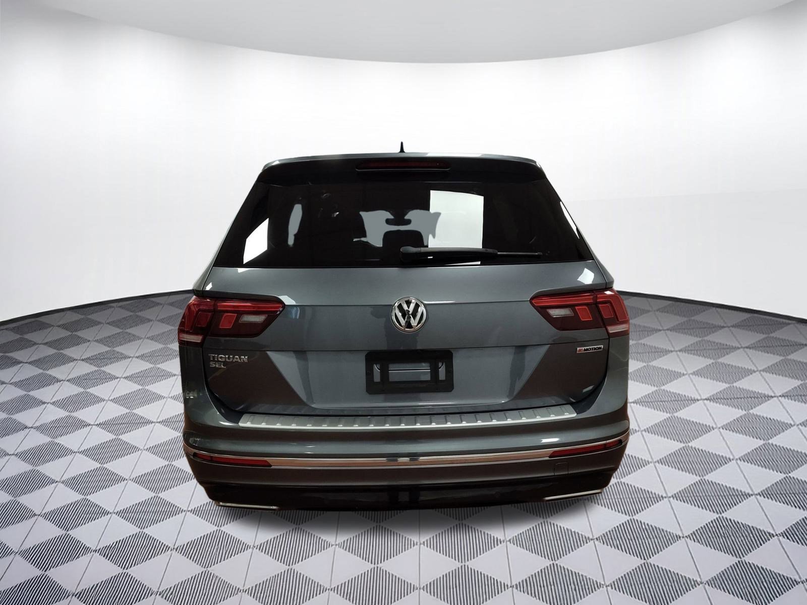 Used 2021 Volkswagen Tiguan SEL Premium R-Line image 9
