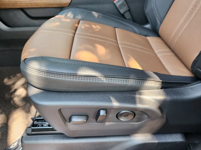New 2026 Chevrolet Silverado 3500 High Country w/ High Country Premium Package AWD/4WD image 25