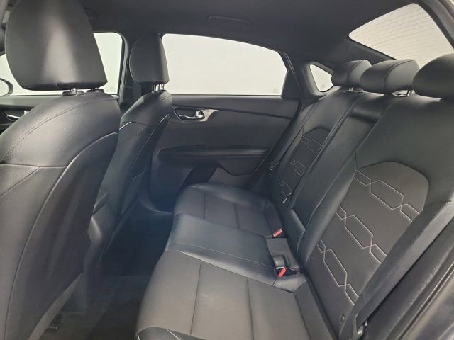 Used 2021 Kia Forte GT-Line image 12