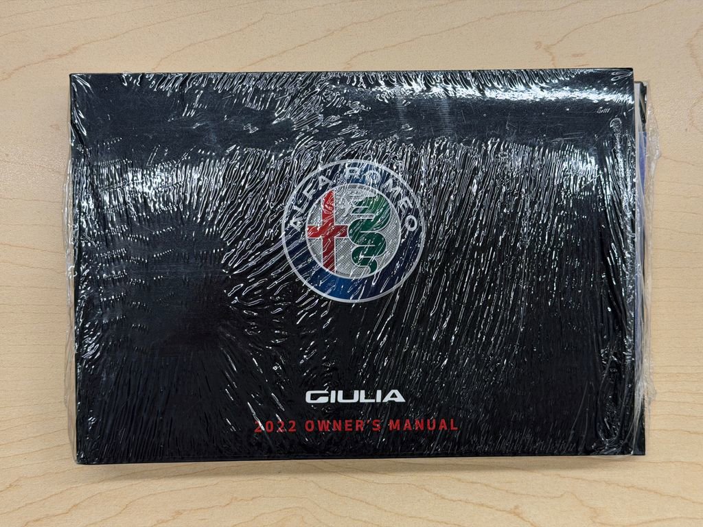 Used 2022 Alfa Romeo Giulia Veloce image 35