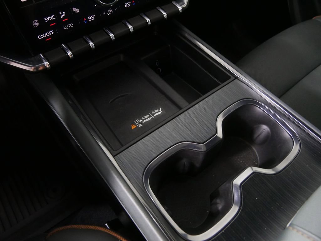 Used 2024 GMC Acadia AT4 image 26