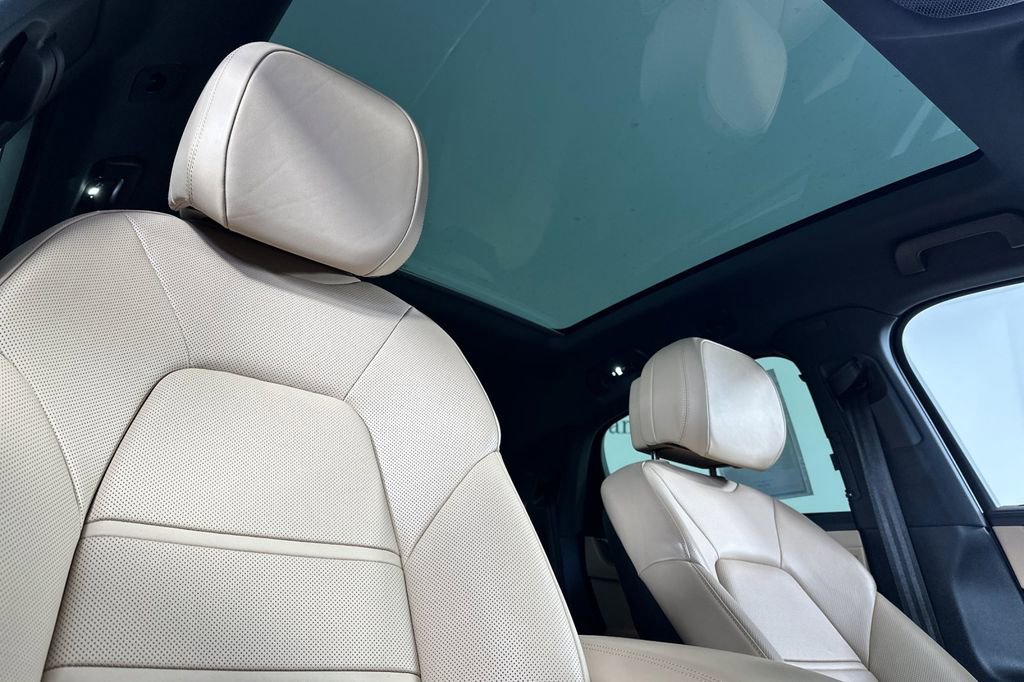 Used 2024 Porsche Cayenne Coupe image 19