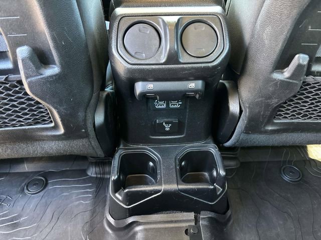 Used 2019 Jeep Wrangler Unlimited Rubicon w/ Steel Bumper Group image 12