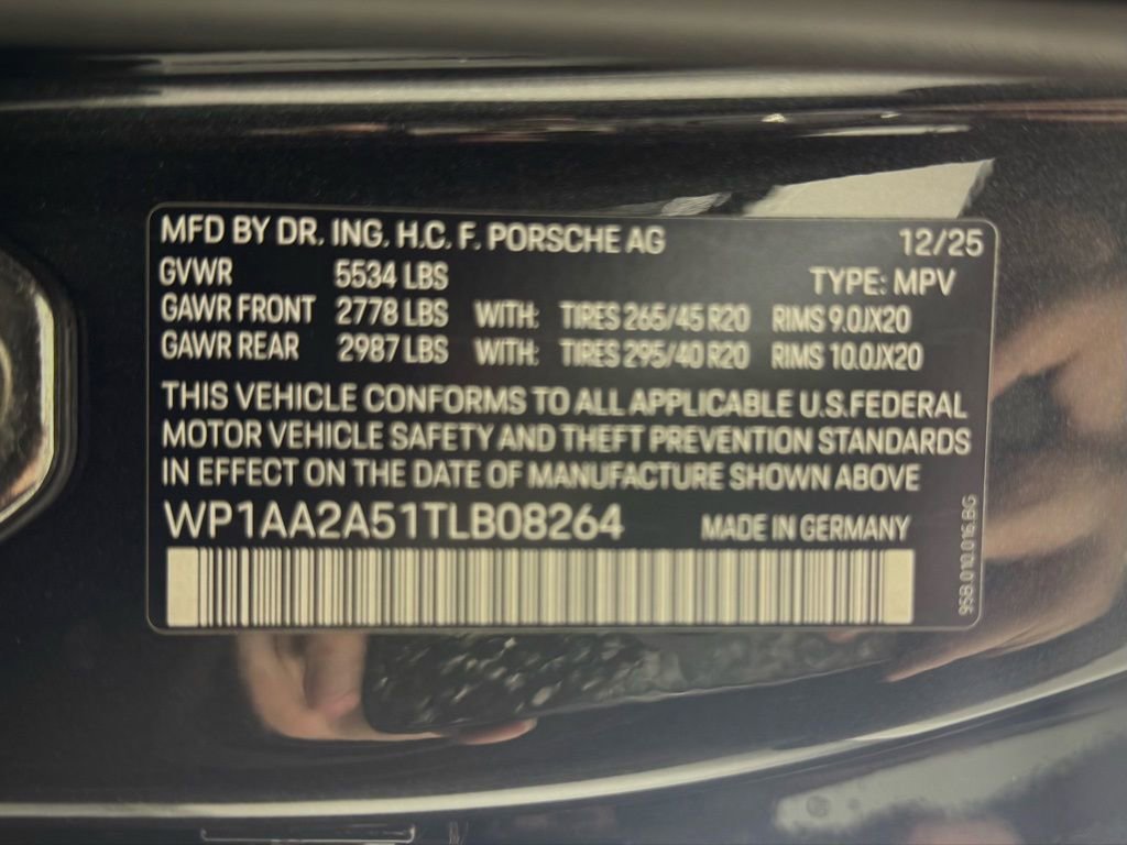 New 2026 Porsche Macan Turbo AWD/4WD image 33