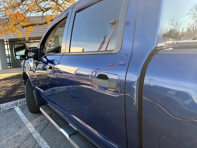 Used 2017 Nissan Titan PRO-4X w/ Pro-4x Convenience Package image 19